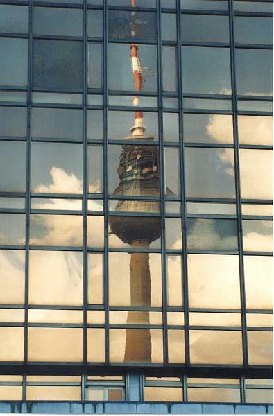 Berlin, Fernsehturm (365 m)