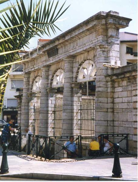 Dax, Fontaine chaude (64°)