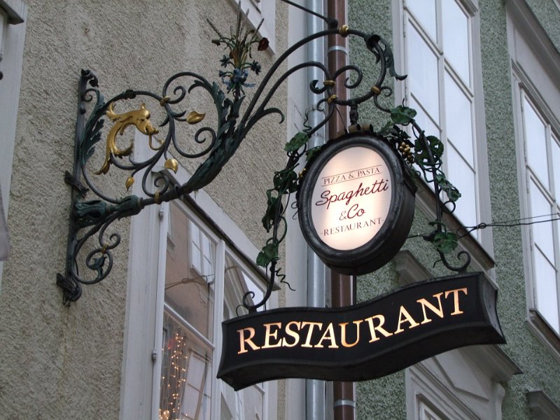 Salzburg, Getreidegasse