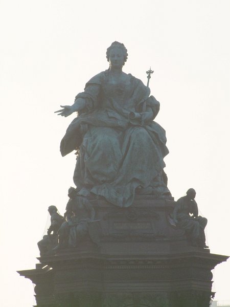 Wien, Statue von Maria Theresia