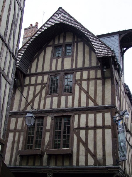 Troyes