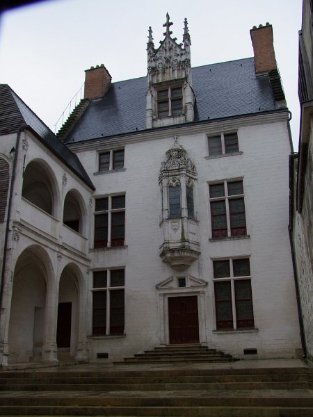 Troyes