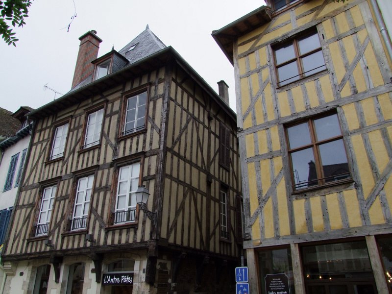 Troyes
