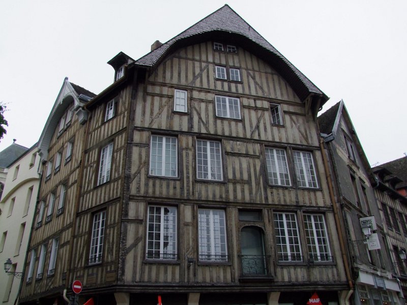 Troyes