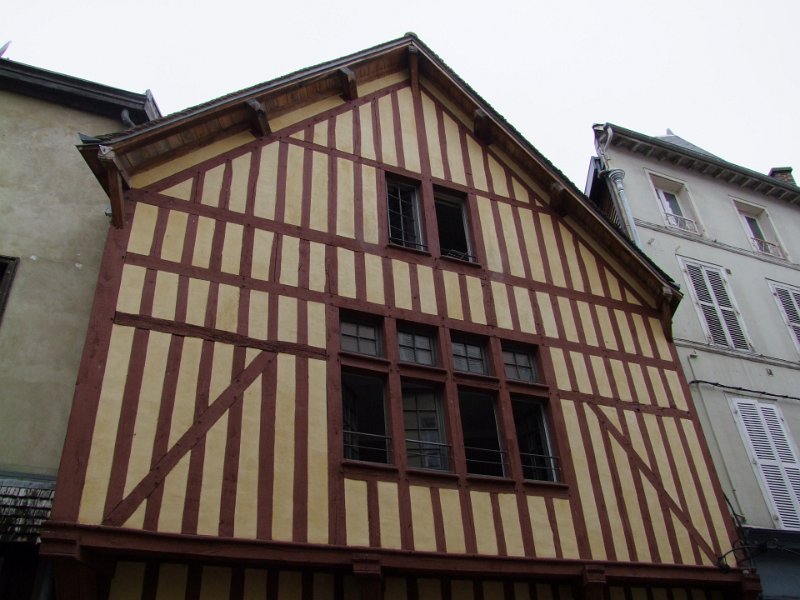 Troyes