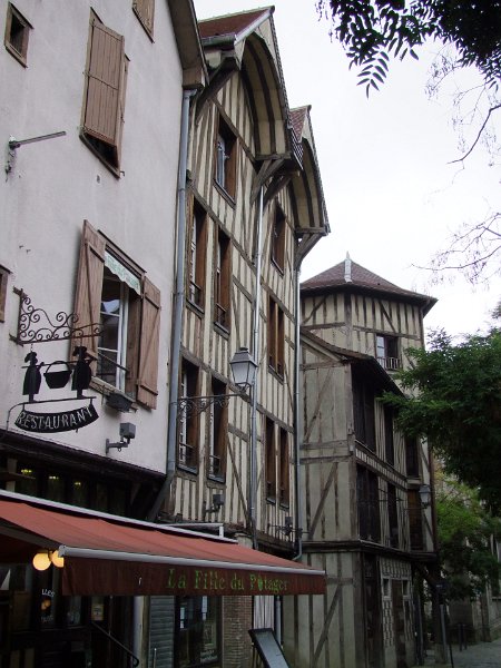 Troyes