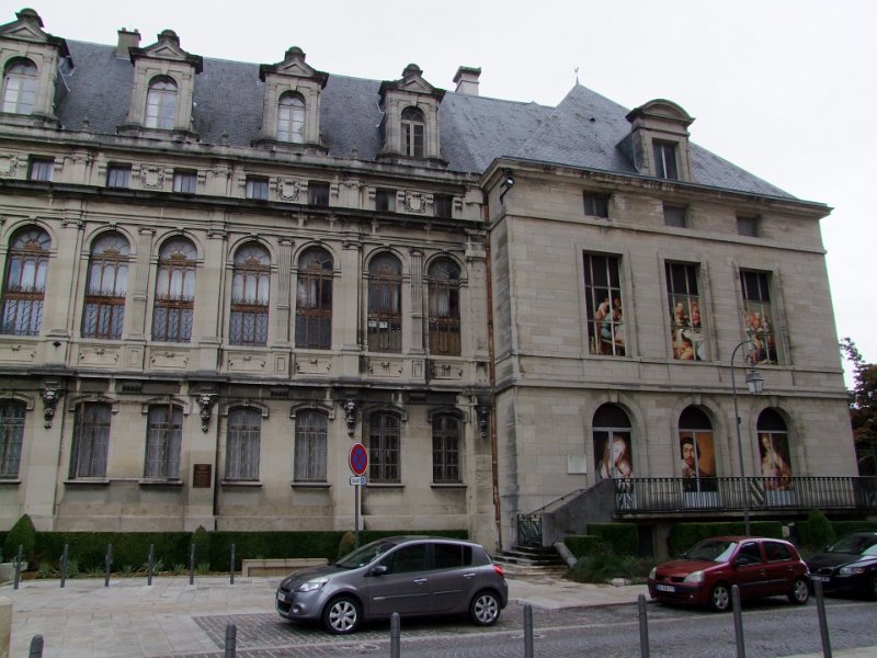 Troyes