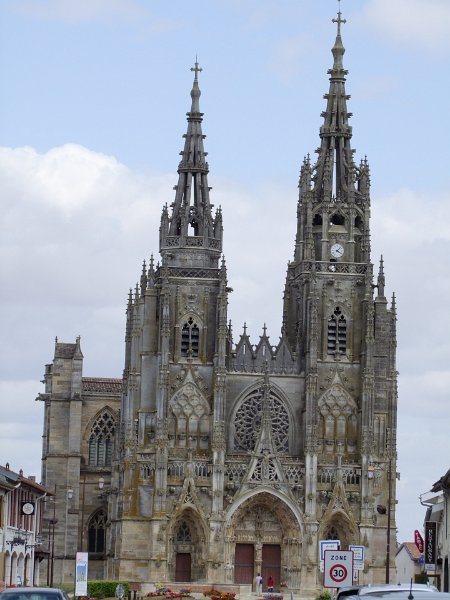 Basilique Notre-Dame-de-l'Epine