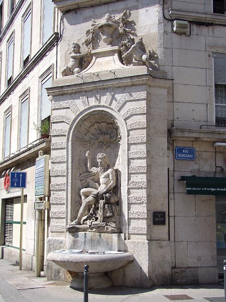 Besançon, Rue Mégevand, Le Doubs
