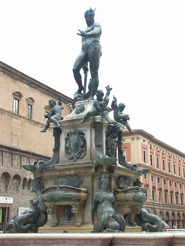 Bologna, Fontana del Nettuno