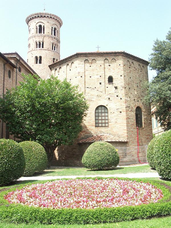 Ravenna, Battistero Neoniano