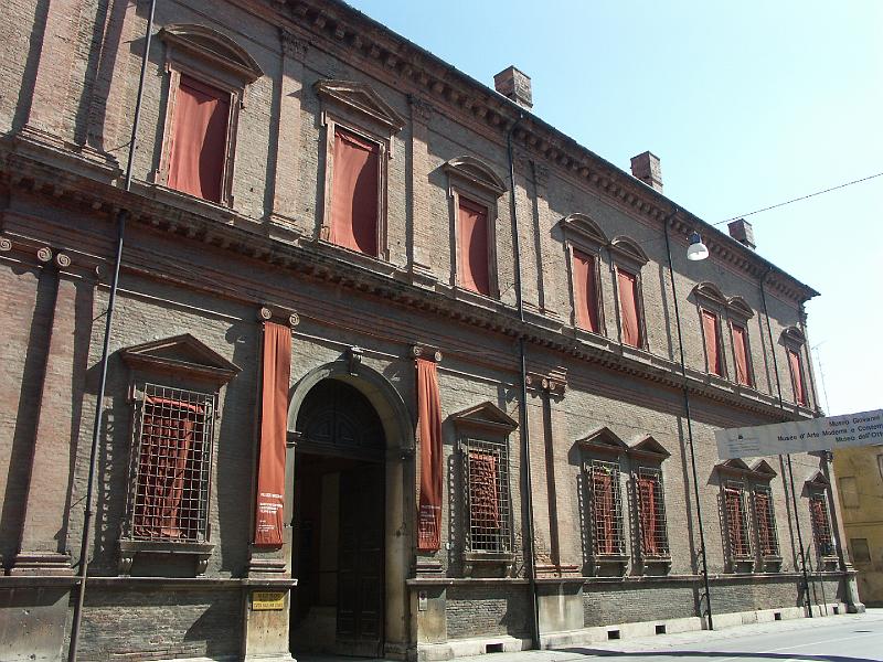 Ferrare, Pallazzo Massari