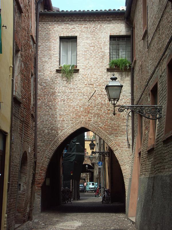 Ferrare, Via delle Volte