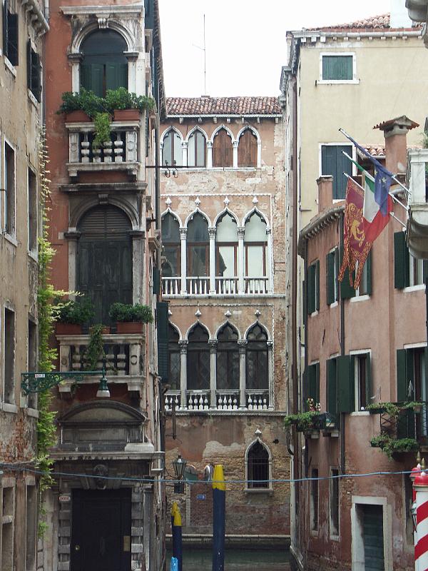 Venezia, Palazzo de Scala del Bovolo ?