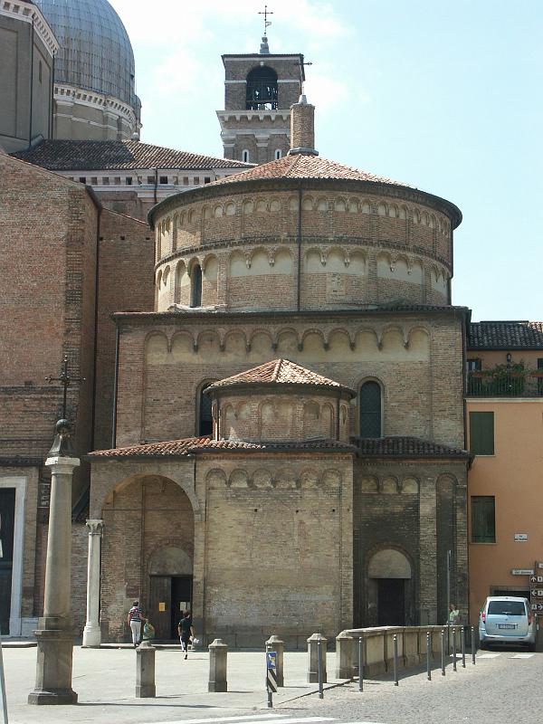 Padova, Battistero