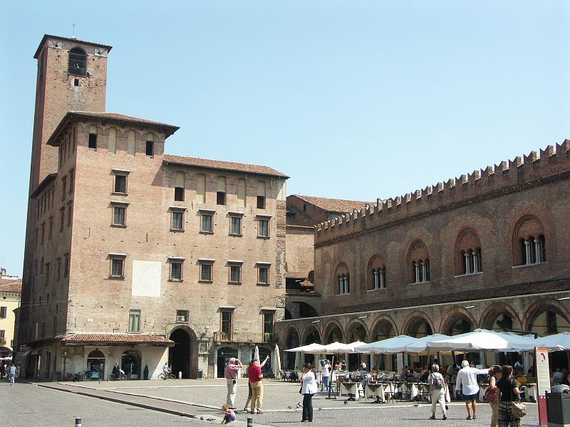 Mantova, Piazza delle Erbe