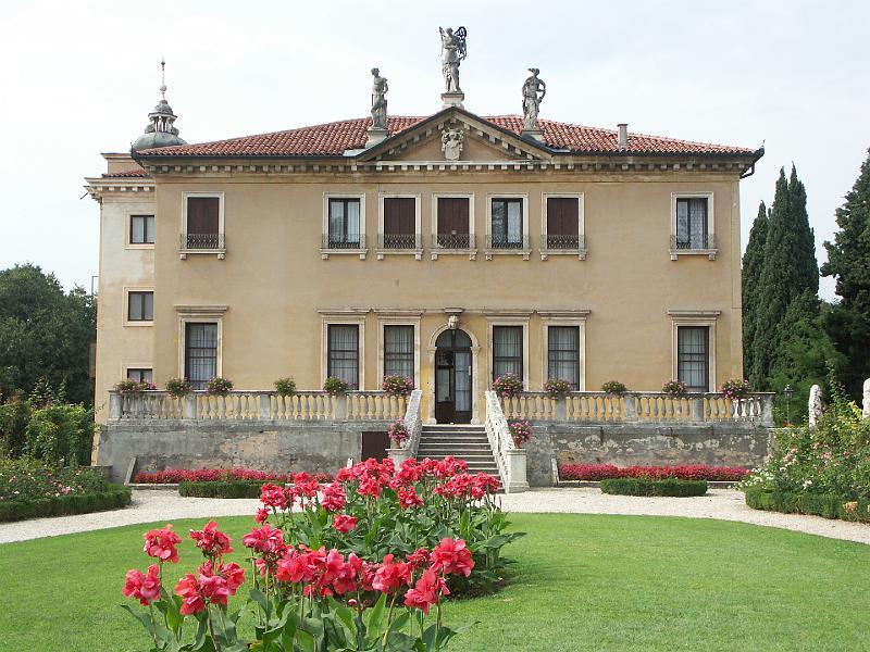 Vicenza, Villa Valmarana ai Nani
