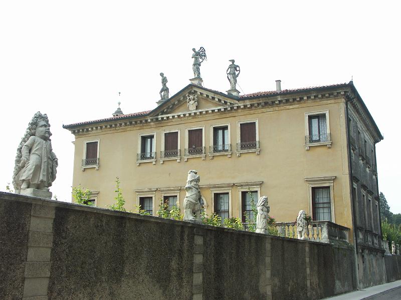 Vicenza, Villa Valmarana ai Nani