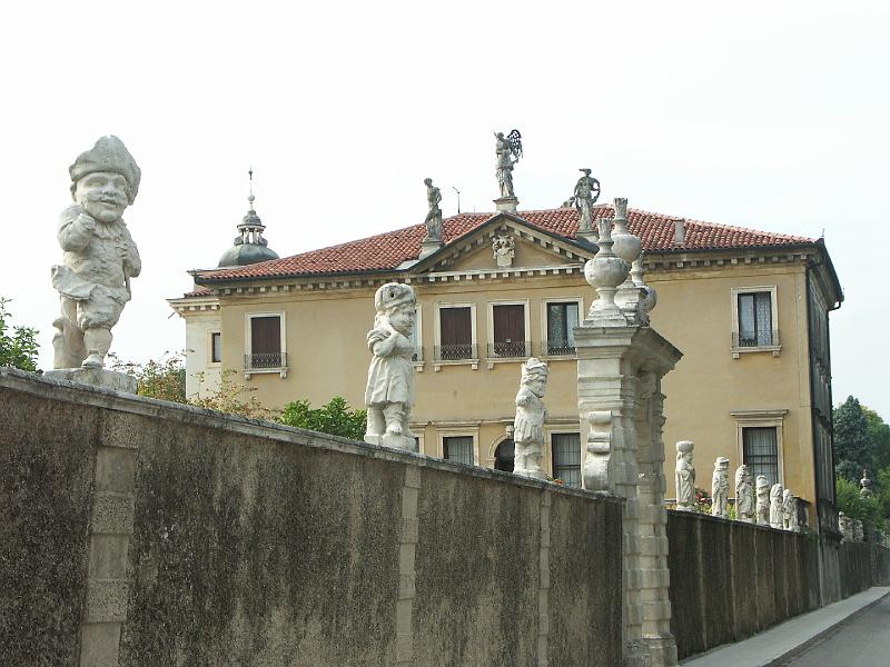 Vicenza, Villa Valmarana ai Nani