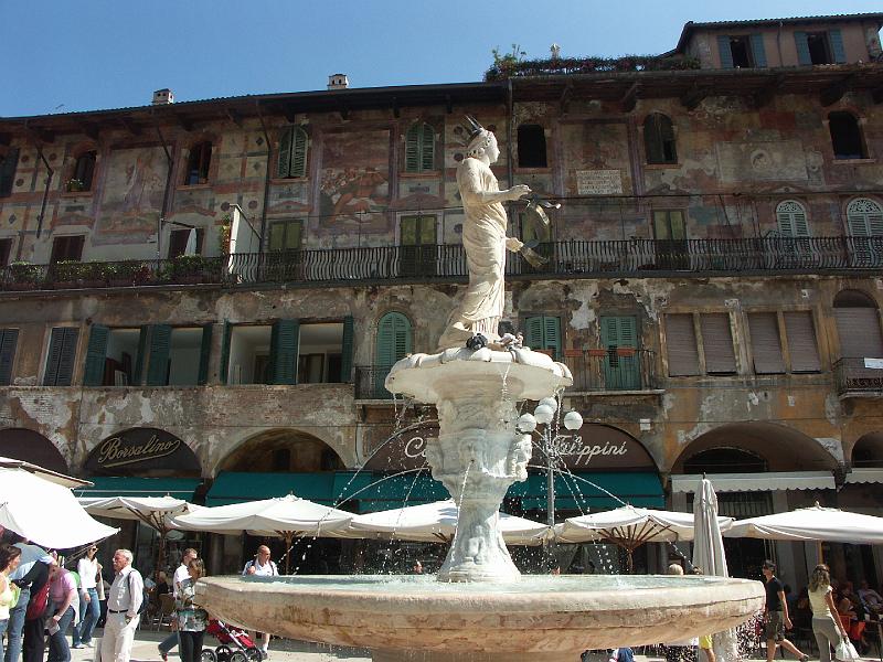 Verona, Piazza delle Erbe