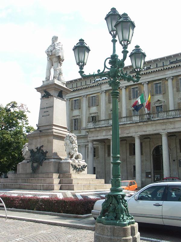 Bergamo, Piazza Matteotti