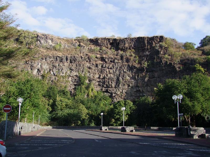 Saint-Paul, Grotte des Premiers Français