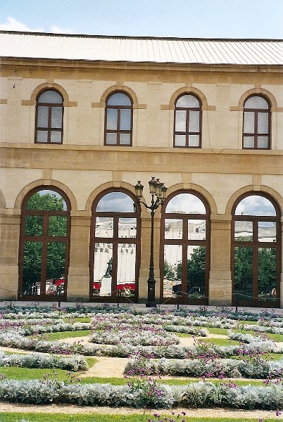 Metz, Arsenal