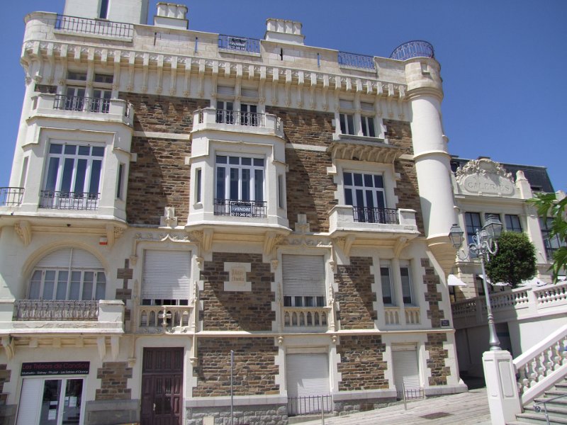 Les Sables-d'Olonne, Place Navarin