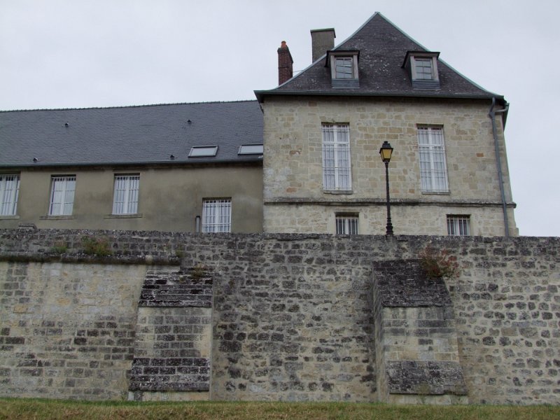 Laon