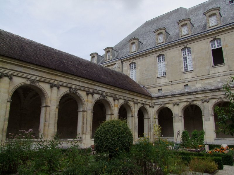 Laon, Abbaye Saint-Martin