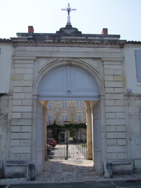 Saintes