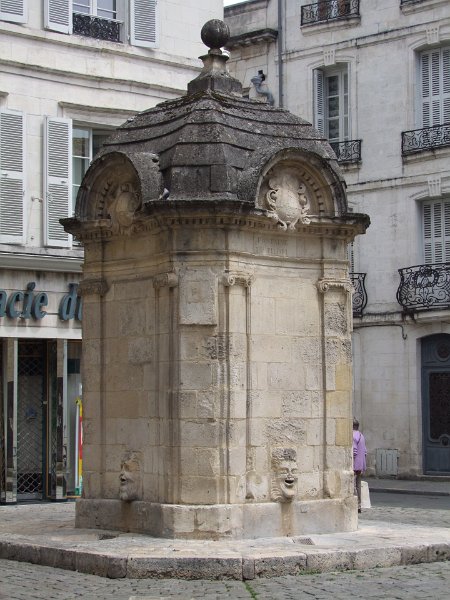 La Rochelle, Fontaine du Pilori