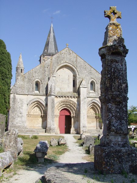 Eglise Saint-Pierre d'Aulnay