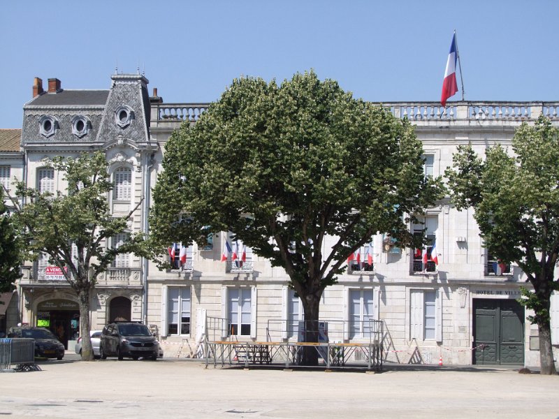 Rochefort, Place Colbert