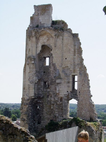Chauvigny, Château baronnial