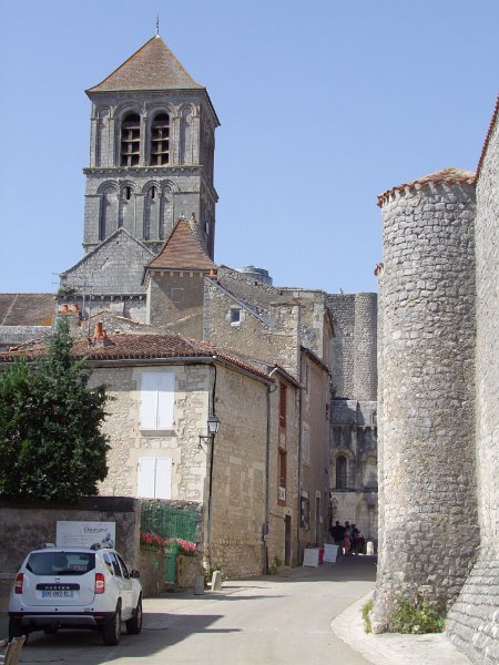 Chauvigny, Collégiale Saint-Pierre