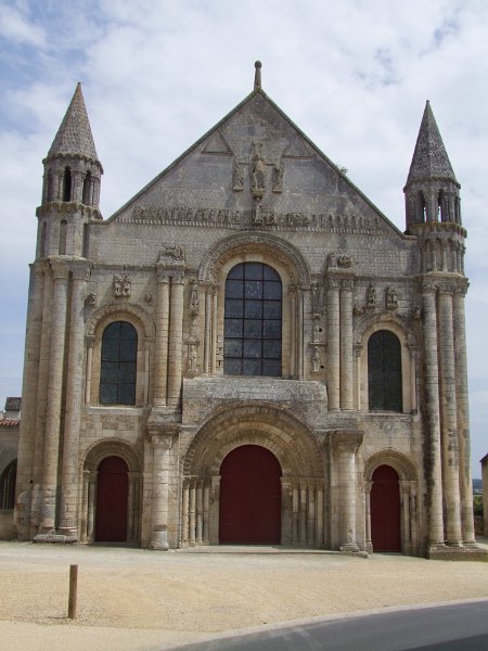 Abbatiale de Saint-Jouin-de-Marnes