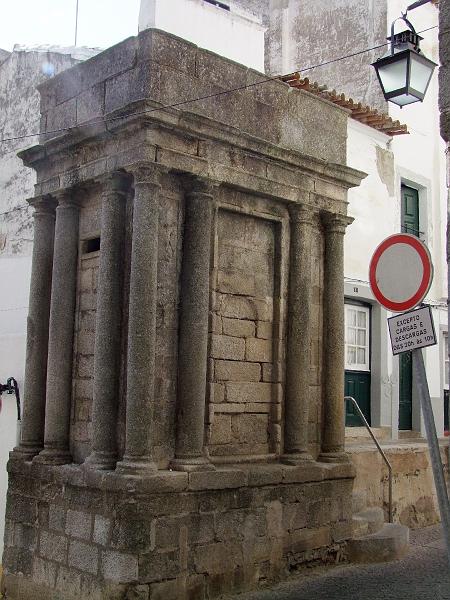 Evora, Caixa de agua
