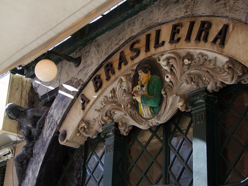 Lisbonne, Rua Garrett, A Brasileira