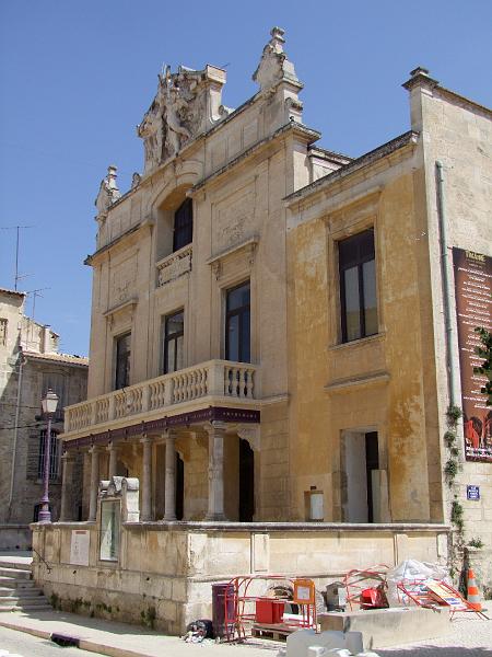 Tarascon, Théâtre