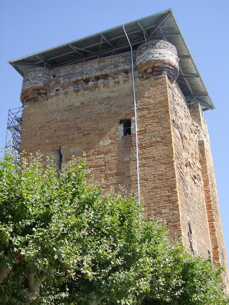 Sainte-Colombe, Tour Philippe-de-Valois