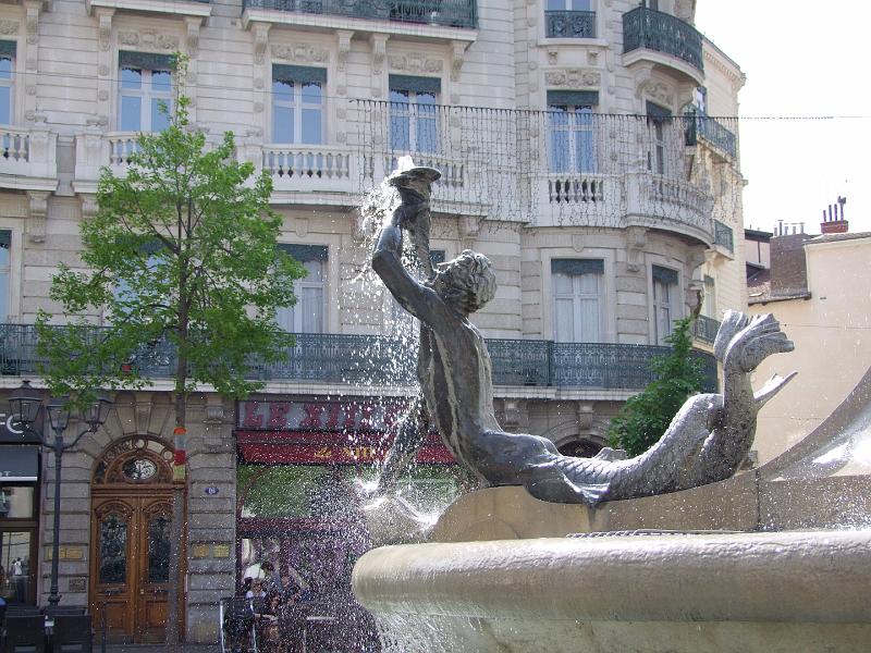 Grenoble, Place près de Notre-Dame