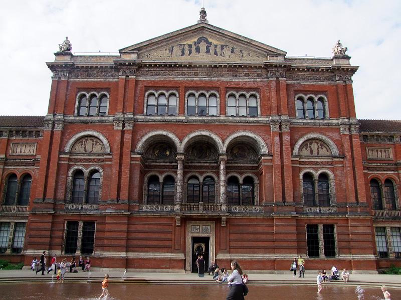 London, Victoria and Albert Museum