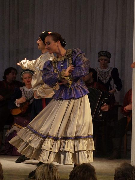 Saint-Pétersbourg, Spectacle folklorique