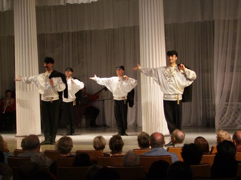 Saint-Pétersbourg, Spectacle folklorique