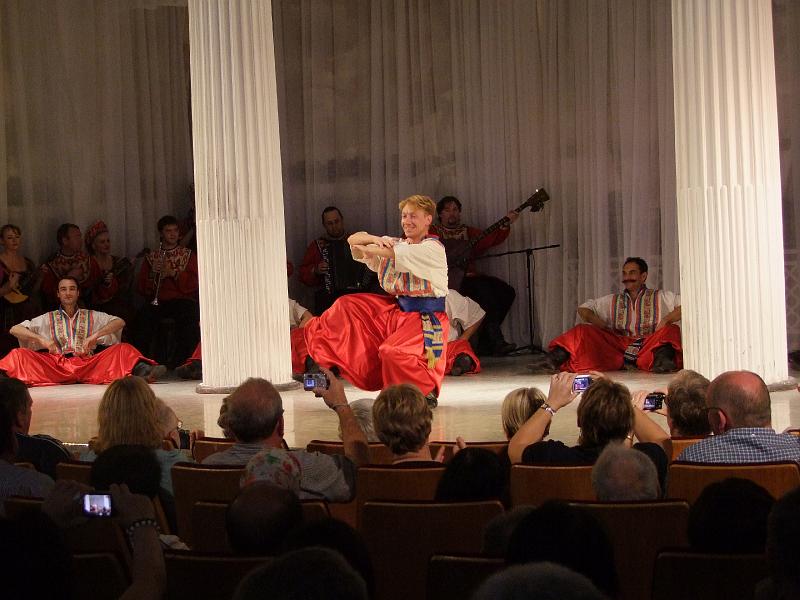 Saint-Pétersbourg, Spectacle folklorique