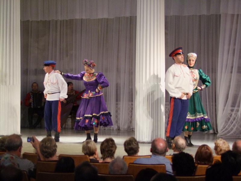 Saint-Pétersbourg, Spectacle folklorique